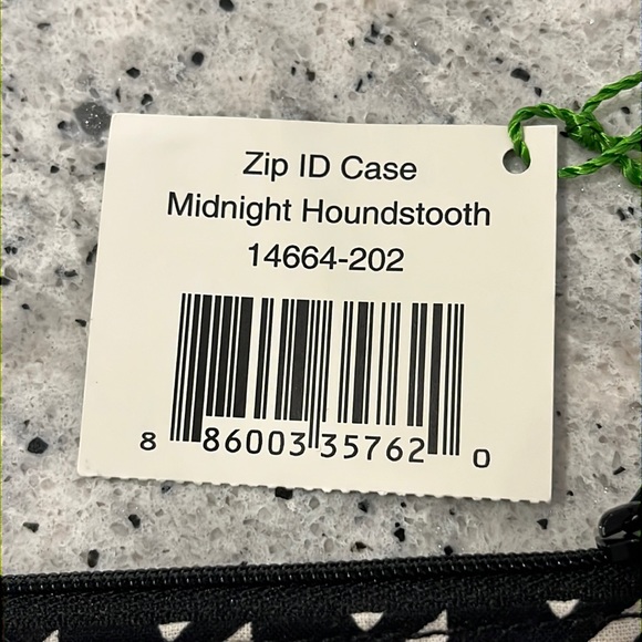 NWT Vera Bradley Zip ID case black & white Keychain wallet - Picture 4 of 9